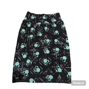 LuluRoe Minnie Print Cassie Pencil Skirt. Size: XS